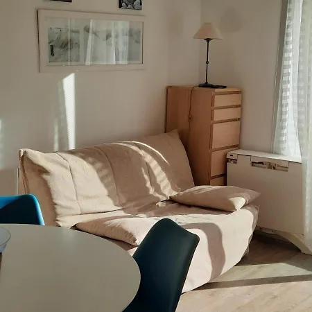 Du Chay Apartman Royan